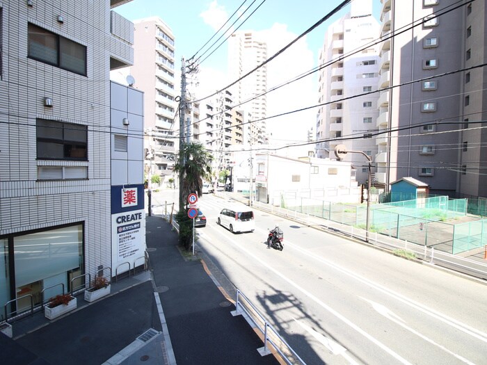 物件内観写真16　(室内からの展望)