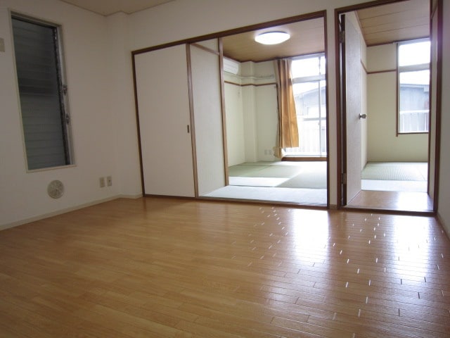 物件内観写真12　(居室)