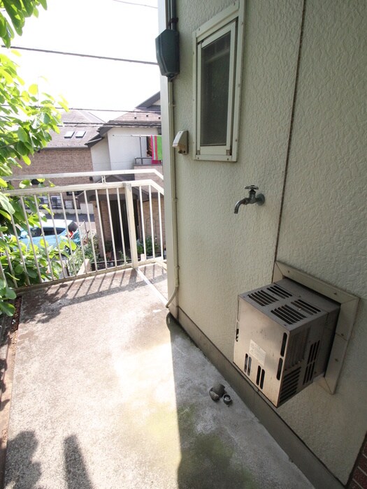 物件内観写真16　(洗濯機置場)