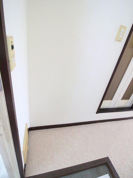 物件内観写真19　(玄関)