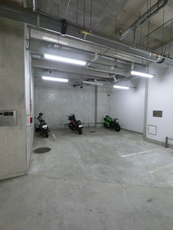 バイク置き場