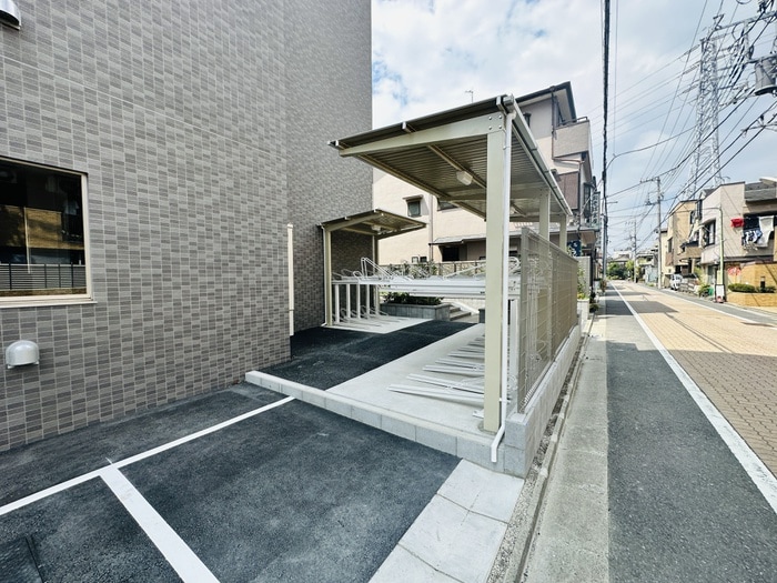 物件外観写真5　(駐輪場)