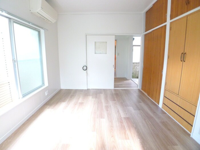 物件内観写真10　(居室)