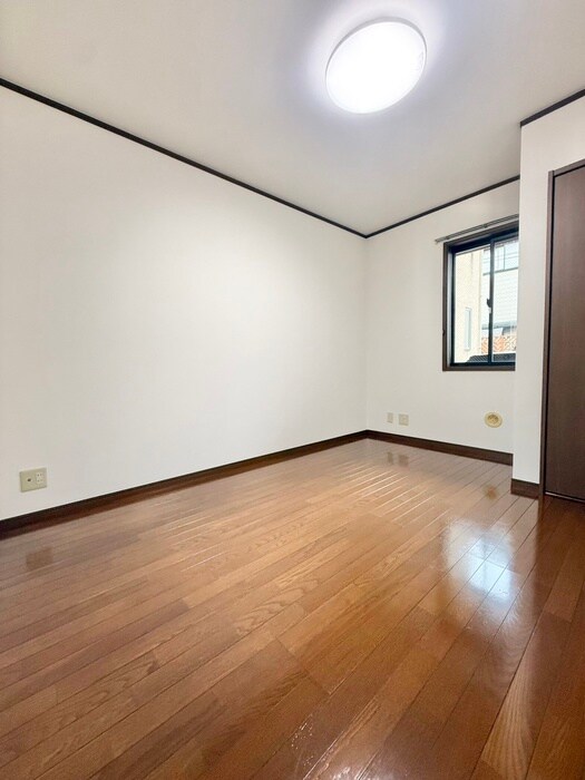 物件内観写真12　(居室)