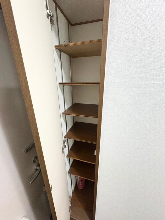 物件内観写真13　(靴箱)