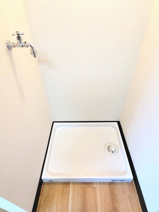 物件内観写真13　(洗濯機置場)