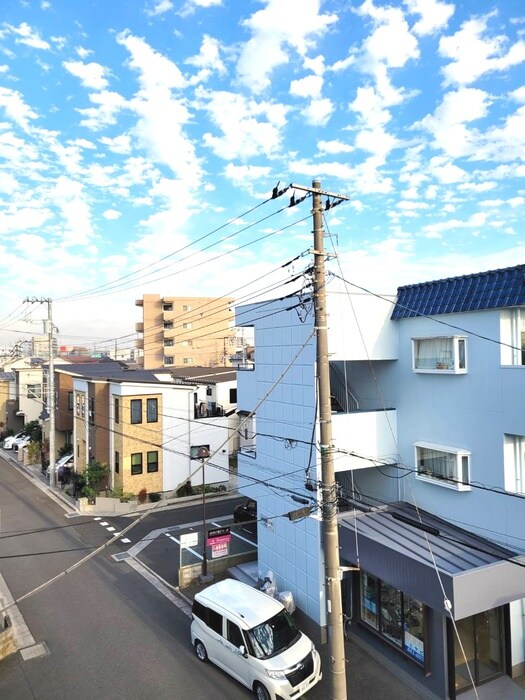 物件内観写真14　(室内からの展望)