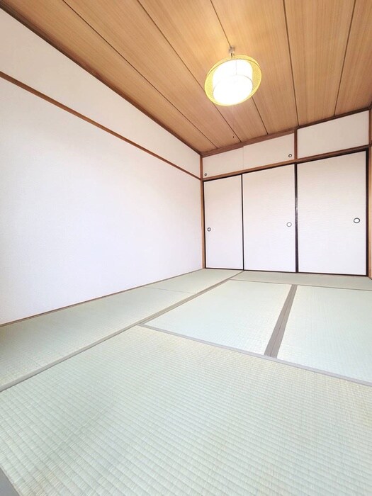 物件内観写真16　(居室)