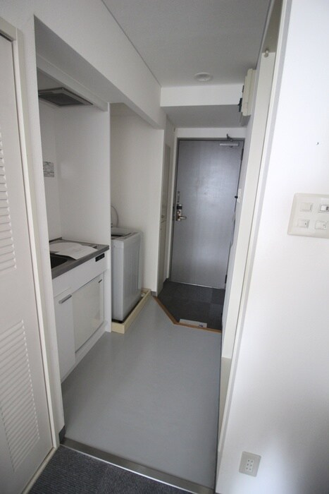 物件内観写真14　(廊下)