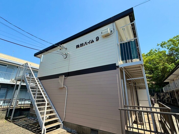 諏訪ハイム９の物件外観写真