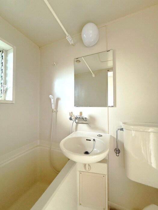 物件内観写真10　(洗面)