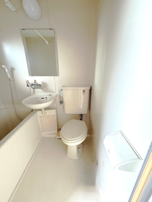 物件内観写真11　(トイレ)