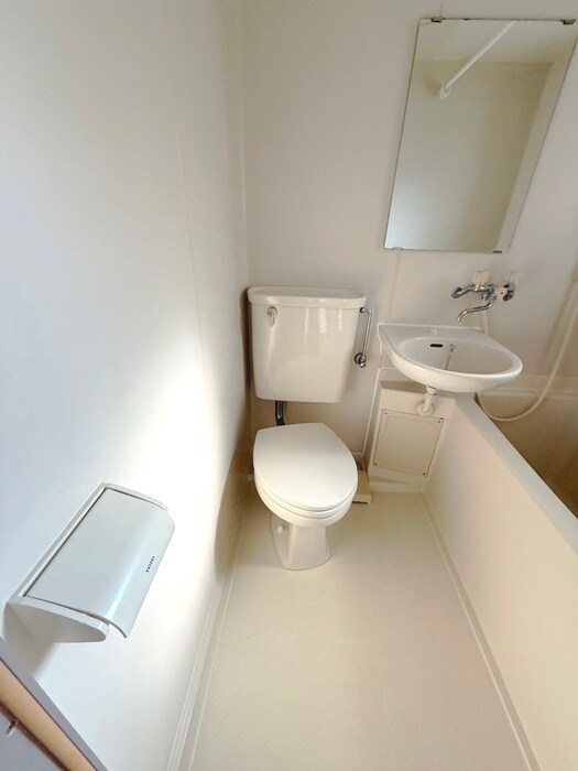 物件内観写真12　(トイレ)