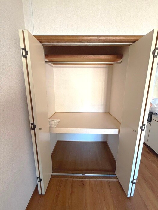 物件内観写真16　(収納)