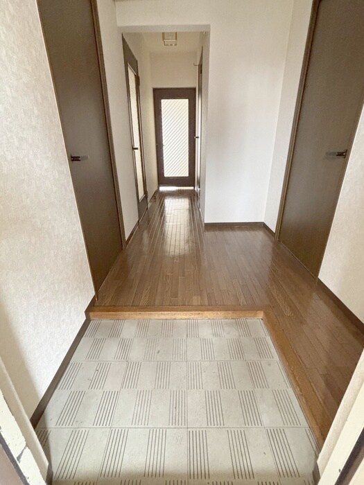 物件内観写真18　(廊下)