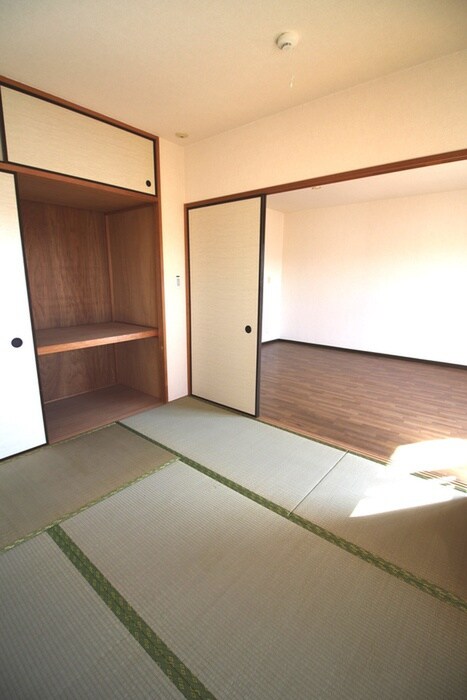 物件内観写真21　(居室)