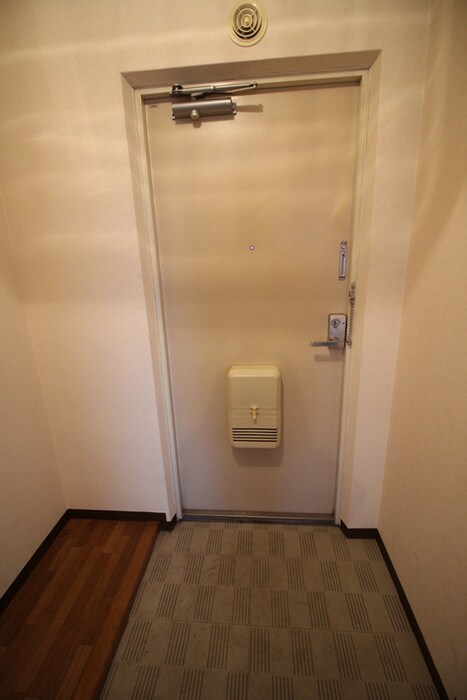 物件内観写真22　(玄関)