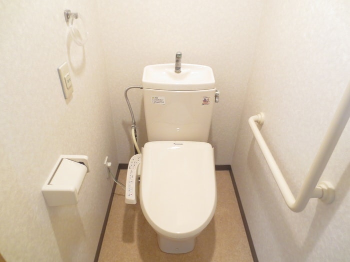 物件内観写真10　(トイレ)