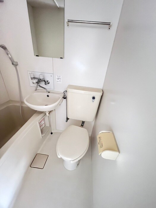 物件内観写真12　(トイレ)