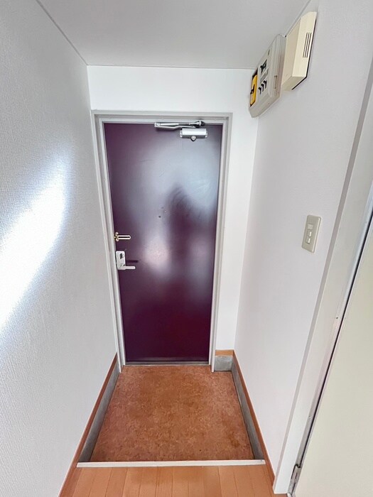 物件内観写真14　(玄関)
