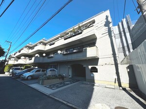 ぱすとらーれ目黒外観写真