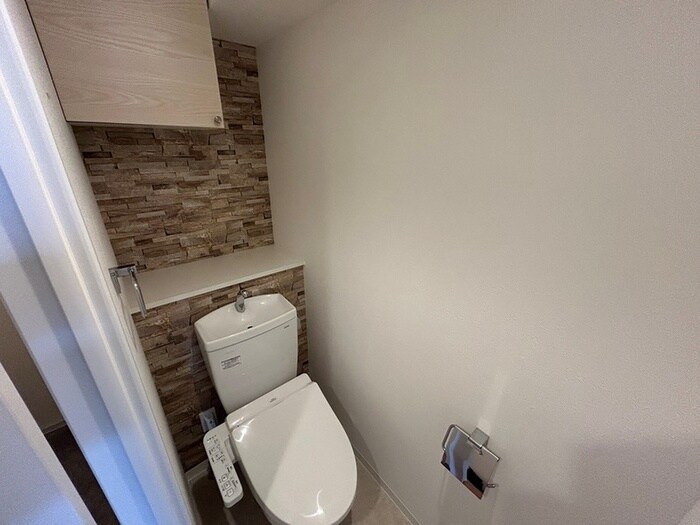 物件内観写真12　(トイレ)