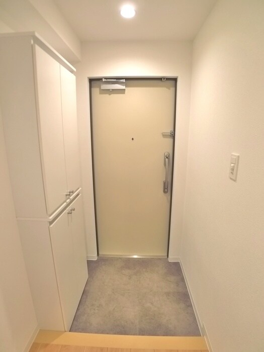 物件内観写真14　(玄関)