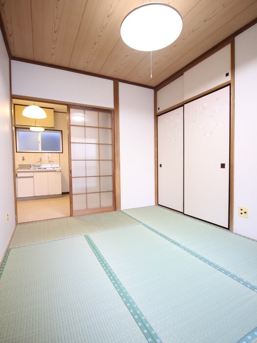 物件内観写真8　(居室)