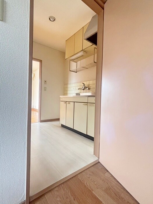 物件内観写真18　(玄関)