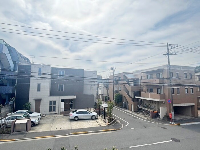 物件内観写真20　(室内からの展望)