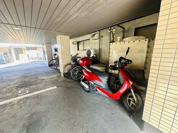 駐輪場