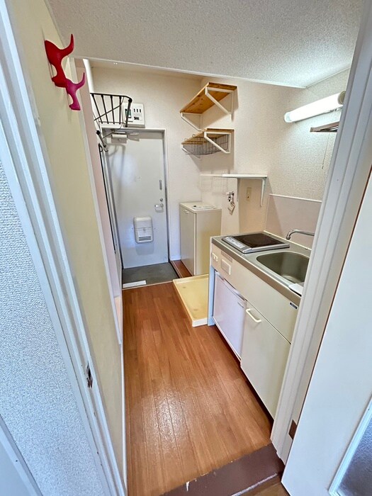 物件内観写真18　(廊下)