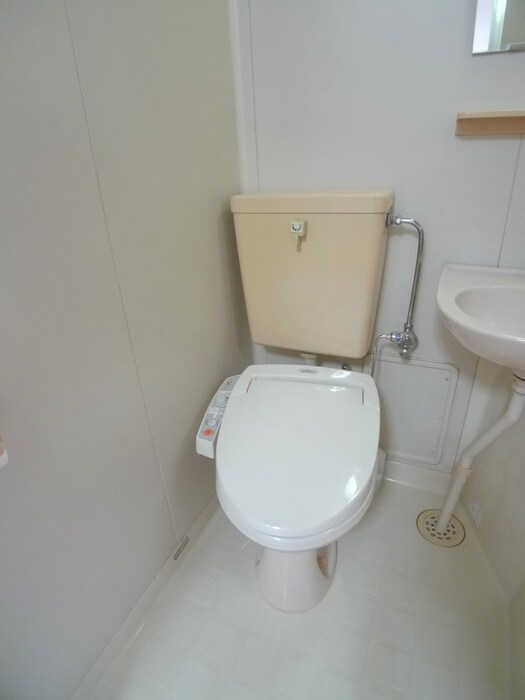 物件内観写真7　(トイレ)