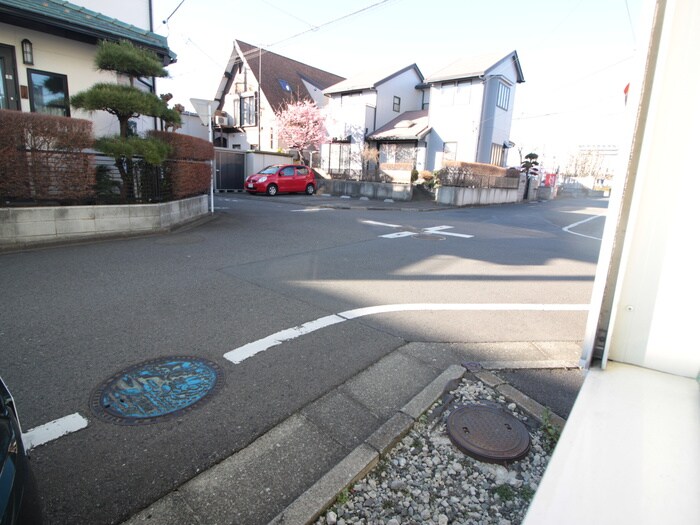 物件内観写真14　(室内からの展望)