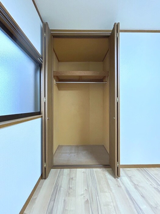 物件内観写真10　(収納)