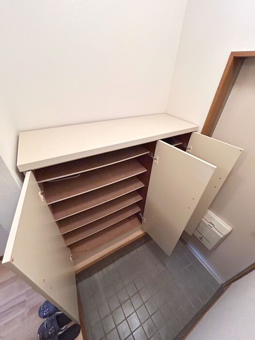 物件内観写真17　(靴箱)