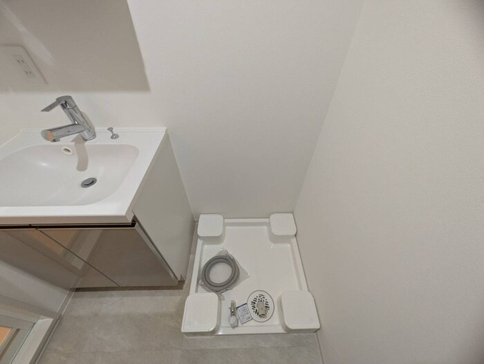 物件内観写真15　(洗濯機置場)