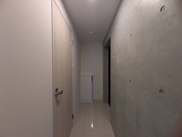 物件内観写真16　(廊下)