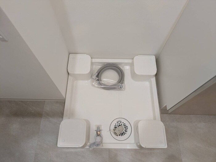 物件内観写真16　(洗濯機置場)