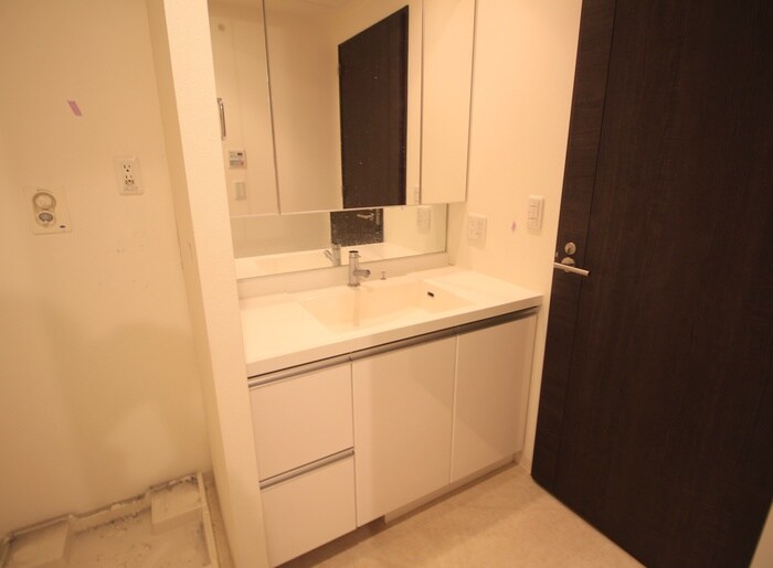 物件内観写真11　(洗面)