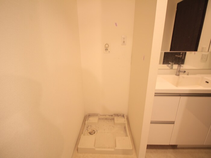 物件内観写真22　(洗濯機置場)