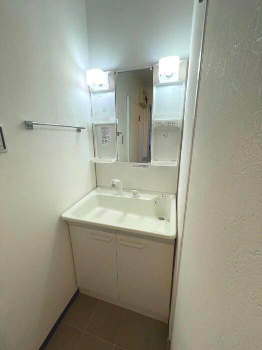 物件内観写真13　(洗面)