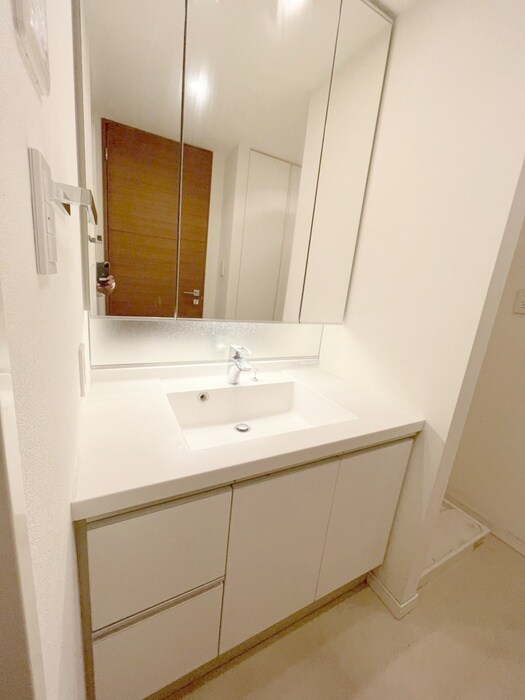 物件内観写真16　(洗面)