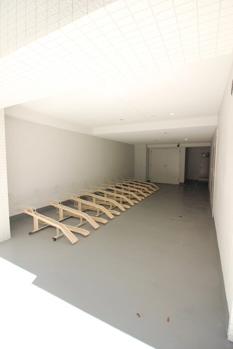 物件外観写真3　(駐輪場)