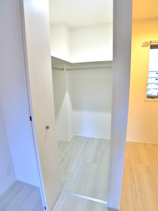 物件内観写真15　(収納)