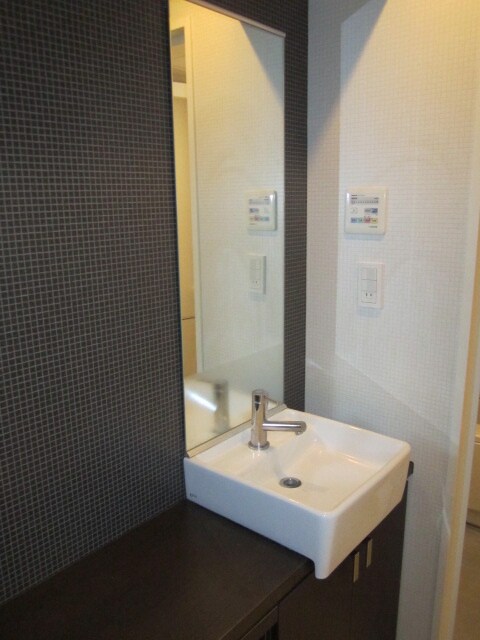 物件内観写真8　(洗面)