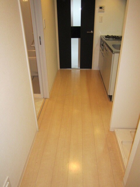 物件内観写真12　(廊下)