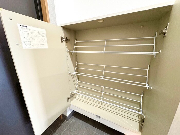 物件内観写真18　(靴箱)