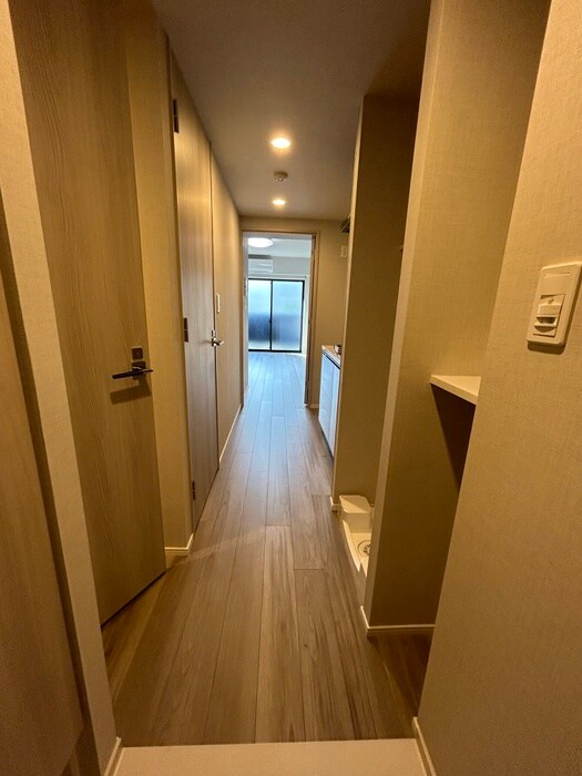 物件内観写真11　(廊下)