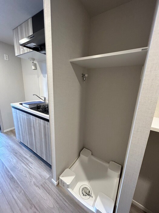 物件内観写真16　(洗濯機置場)